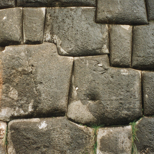 Cuzco wall