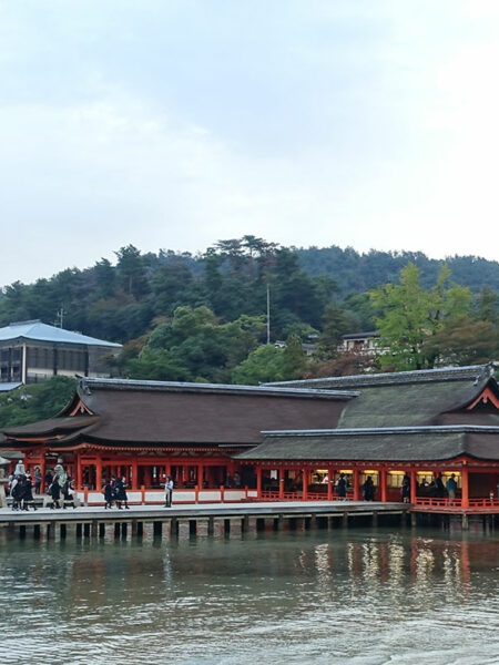 Miyajima Island: Itsukushima-jinja