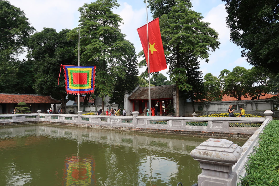 Hanoi: Temples and Citadels