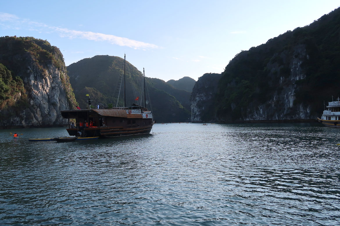 Hanoi-Lan Ha Bay