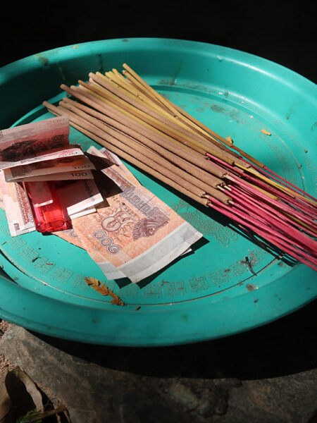 Offering at Neak Poan