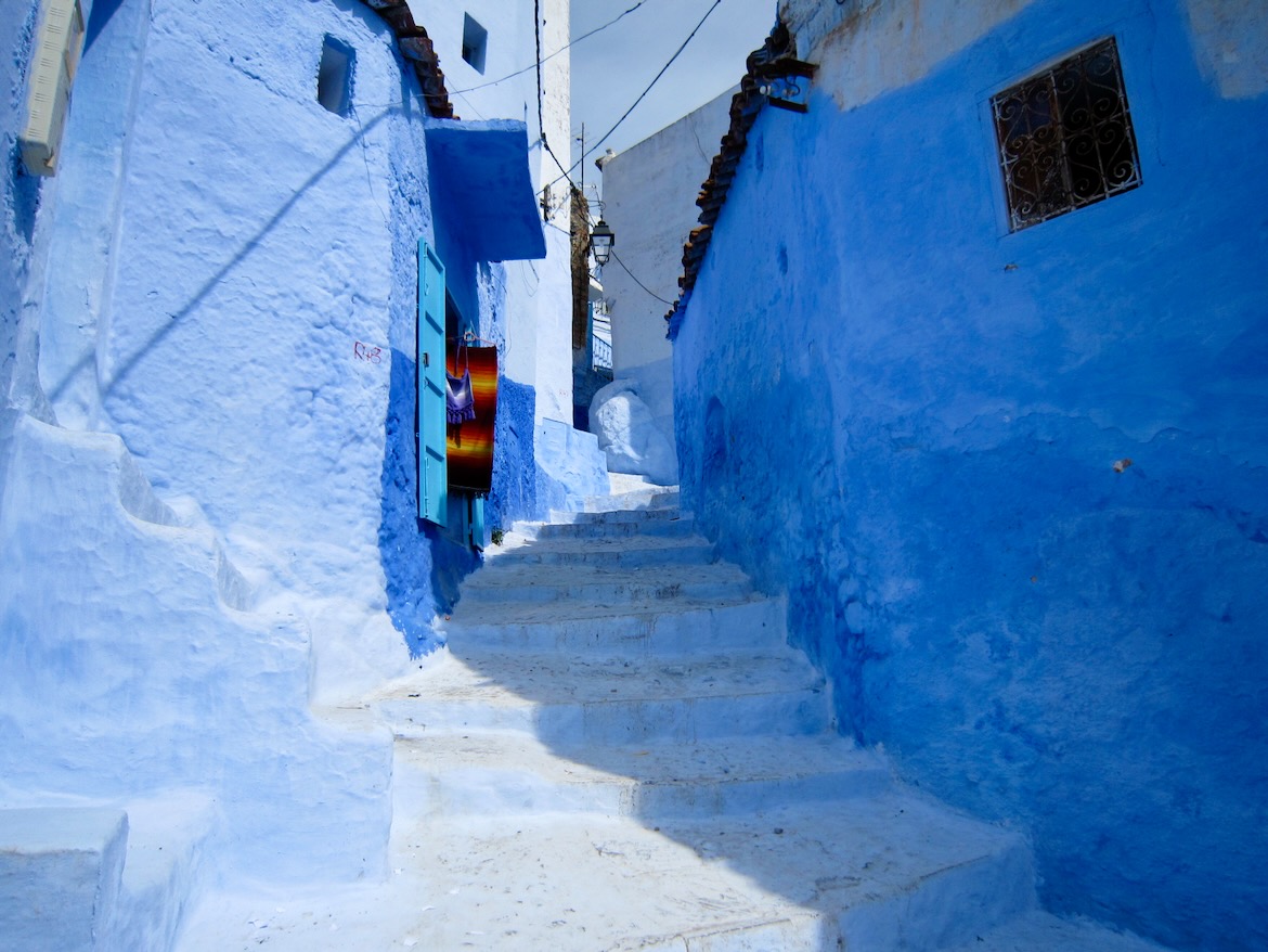 Chefchaouen: Mint Tea and Ice-Blue Alleyways