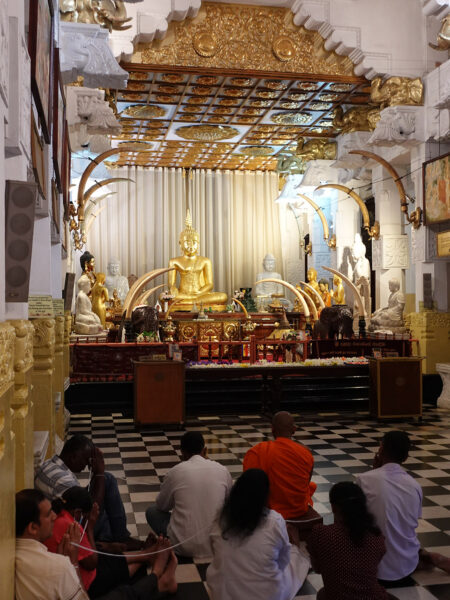 Temple of the Tooth side-room shrine