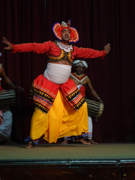 Kandy dancing